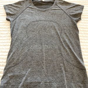 Lululemon Swiftly Tech dark heather gray shirt, size 14